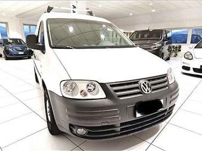 Usata VW Caddy 105 CV (77 kW) 2010 Bianco Monovolume