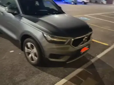 Usata Volvo XC40 150 CV (110 kW) 2018 Grigio SUV