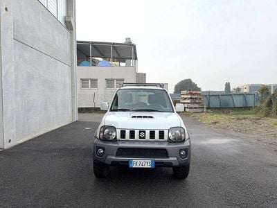 Bianco perlato/grigio Usata 2017 Suzuki Jimny SUV | 16.500 € (Cara)