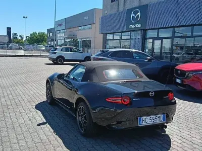 Nuova Mazda MX5 132 CV (97 kW) 2026 Jet black Cabrio