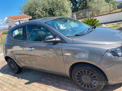 Usata Lancia Ypsilon 69 CV (50 kW) 2022 Utilitaria