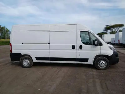 Usata Citroën Jumper 140 CV (102 kW) 2020 Bianco Monovolume