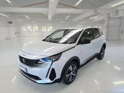 Usata Peugeot 3008 Business-Line 130 CV (95 kW) 2022 SUV