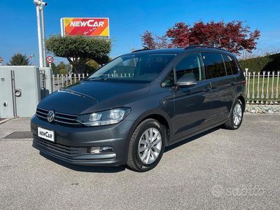 Usata VW Touran Executive 115 CV (84 kW) 2017 Grigio Monovolume