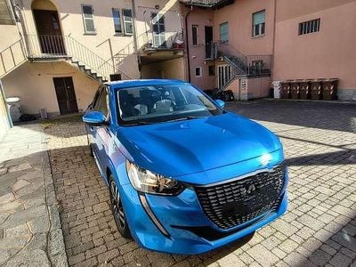 Begagnad Peugeot 208 Allure 101 HK (74 kW) 2021 Blå Halvkombi