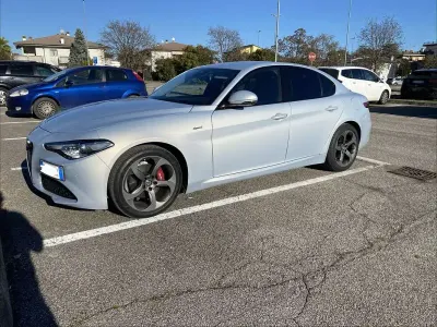 Używany Alfa Romeo Giulia Sprint 190 KM (139 kW) 2020 Biały Sedan/Limuzyna