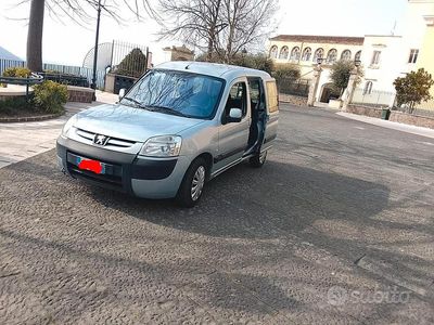Usata Peugeot Partner 2004 Blu Monovolume