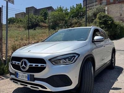 Usata Mercedes GLA200 150 CV (110 kW) 2020 SUV