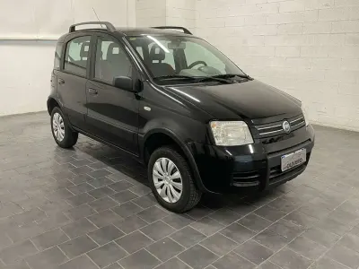 Usata Fiat Panda 4x4 69 CV (50 kW) 2006 Nero Utilitaria