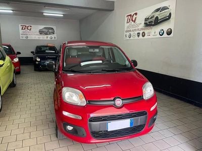 Begagnad Fiat Panda 80 HK (58 kW) 2015 Röd Halvkombi
