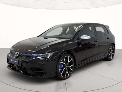 Usata VW Golf VIII R 333 CV (244 kW) 2025 0e grenadill black metallizzato Berlina