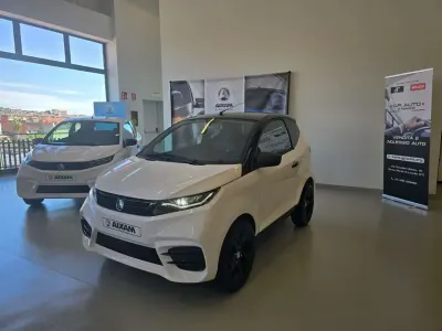 Nuova Aixam City Sport 2026 Bianco/tetto nero Berlina