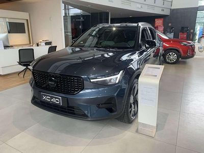 Nuova Volvo XC40 Plus 163 CV (119 kW) 2026 Blu/azzurro SUV