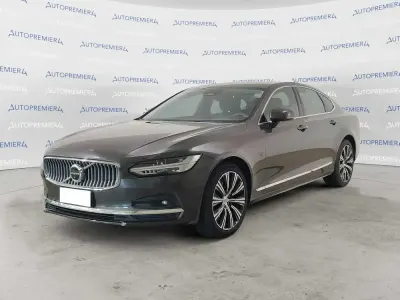 Usata Volvo S90 Plus 235 CV (172 kW) 2024 Nero Berlina
