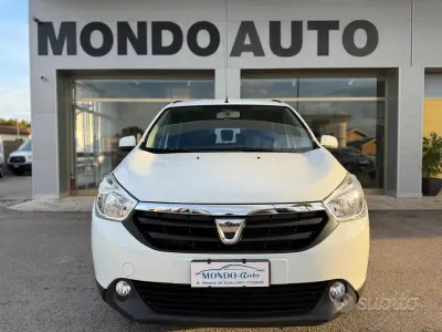 Usata Dacia Lodgy Prestige 109 CV (80 kW) 2016 Bianco Monovolume
