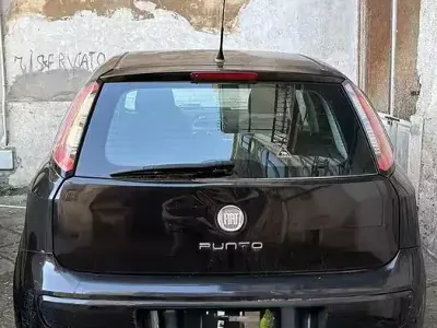 Usata Fiat Punto Evo 69 CV (50 kW) 2011 Nero Utilitaria