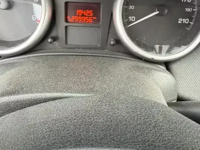 Usata Peugeot 207 68 CV (50 kW) 2010 Bianco Berlina