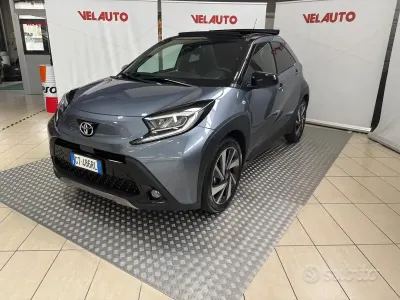 Gebraucht Toyota Aygo X Lounge 72 PS (52 kW) 2024 Grau SUV