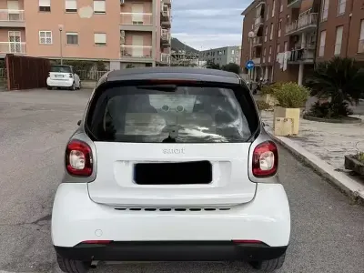 Usata Smart ForTwo Coupé 71 CV (52 kW) 2016 Bianco Coupé