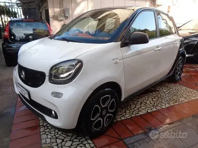 Usata Smart ForFour Passion 90 CV (66 kW) 2019 Bianco Utilitaria