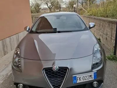 Usata Alfa Romeo Giulietta 120 CV (88 kW) 2017 Utilitaria