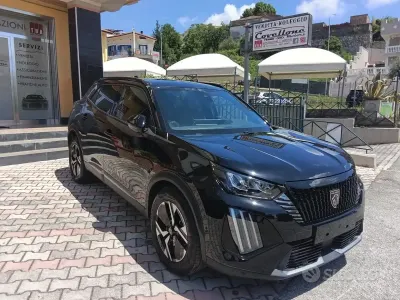 Usata Peugeot 2008 100 CV (73 kW) 2023 Nero SUV