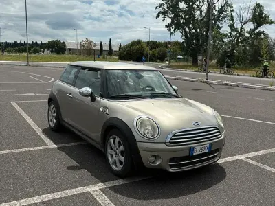Usata Mini Cooper 90 CV (66 kW) 2010 Utilitaria