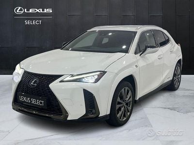 Usata Lexus UX 250h Sport Line 184 CV (135 kW) 2021 Bianco SUV