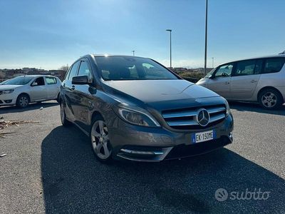 Usata Mercedes B200 Premium 2012 Monovolume