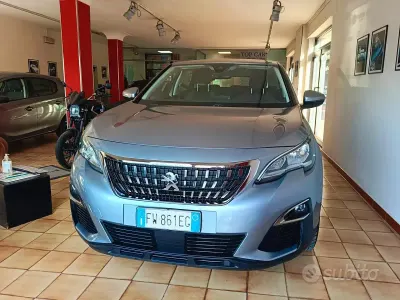 Usata Peugeot 3008 Active 131 CV (96 kW) 2019 Grigio SUV