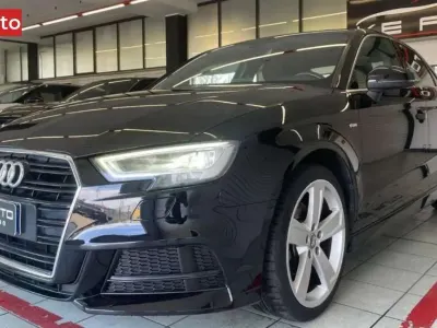 Usata Audi A3 Business 116 CV (85 kW) 2019 Nero Berlina