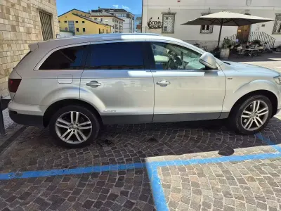 Usata Audi Q7 233 CV (171 kW) 2007 Grigio SUV