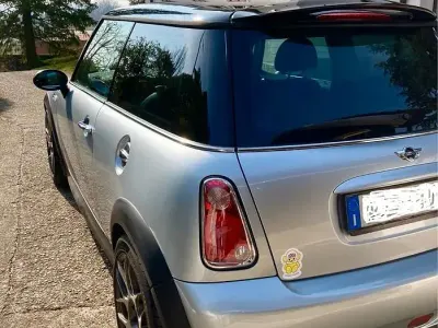 Usata Mini Cooper S 170 CV (125 kW) 2005 Grigio Utilitaria