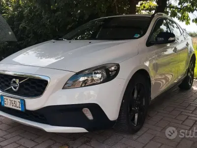 Usata Volvo V40 CC 2014 Bianco Station wagon