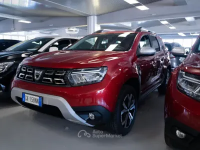 Usata Dacia Duster Prestige 101 CV (74 kW) 2022 Rosso SUV