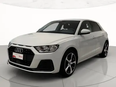 Usata Audi A1 Sportback Business 116 CV (85 kW) 2025 Bianco ghiacciaio metallizzato Utilitaria