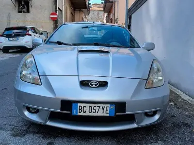 Usata Toyota Celica 143 CV (105 kW) 2000 Grigio Coupé