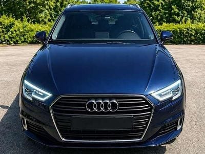 Usata Audi A3 Ambiente 150 CV (110 kW) 2019 Blu/azzurro Berlina