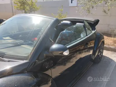 Usata VW New Beetle 2004 Nero Utilitaria