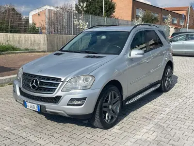 Begagnad Mercedes ML350 Premium 231 HK (169 kW) 2010 Silver SUV