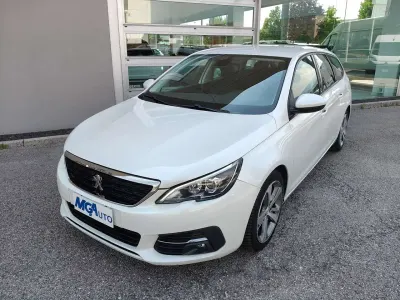 Usata Peugeot 308 SW Business-Line 102 CV (75 kW) 2020 Bianco Station wagon