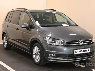 Usata VW Touran 116 CV (85 kW) 2018 Grigio Monovolume
