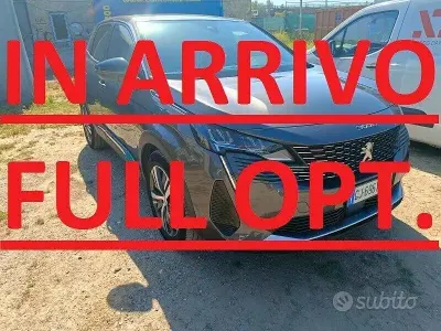 Usata Peugeot 3008 Allure 131 CV (96 kW) 2022 Grigio platinium met. SUV