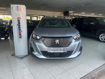 Usata Peugeot 2008 Allure 131 CV (96 kW) 2023 Grigio SUV