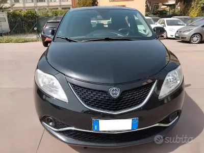 Usata Lancia Ypsilon Gold 69 CV (50 kW) 2013 Nero Utilitaria