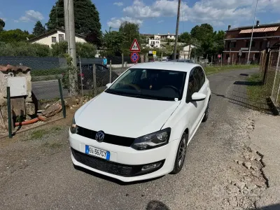 Usata VW Polo Comfortline 75 CV (55 kW) 2011 Bianco Utilitaria