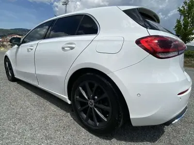 Usata Mercedes A180 Premium 116 CV (85 kW) 2019 Berlina