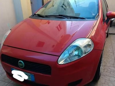 Usata Fiat Grande Punto 75 CV (55 kW) 2007 Rosso Utilitaria