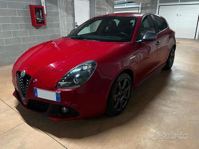 Usata Alfa Romeo Giulietta Veloce 120 CV (88 kW) 2016 Rosso Utilitaria