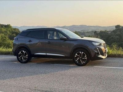 Usata Peugeot 2008 Allure 102 CV (75 kW) 2021 Grigio SUV